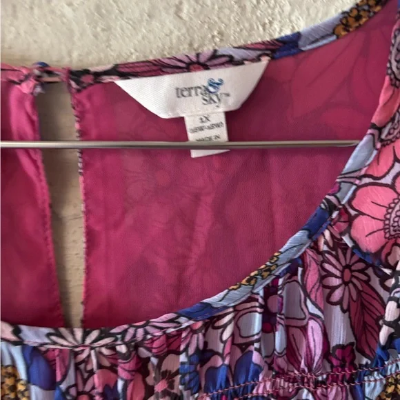 Terra & Sky Blouse-1X - Picture 3 of 4